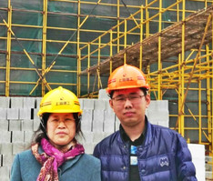 指导老师虹桥工地现场看望学生